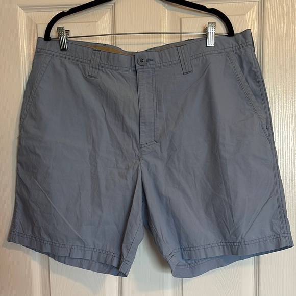 Columbia men’s blue 8” inseam flat front shorts size 38 - Picture 1 of 9